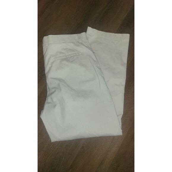 Dockers Straight Fit Khaki size 40 - Picture 2 of 2